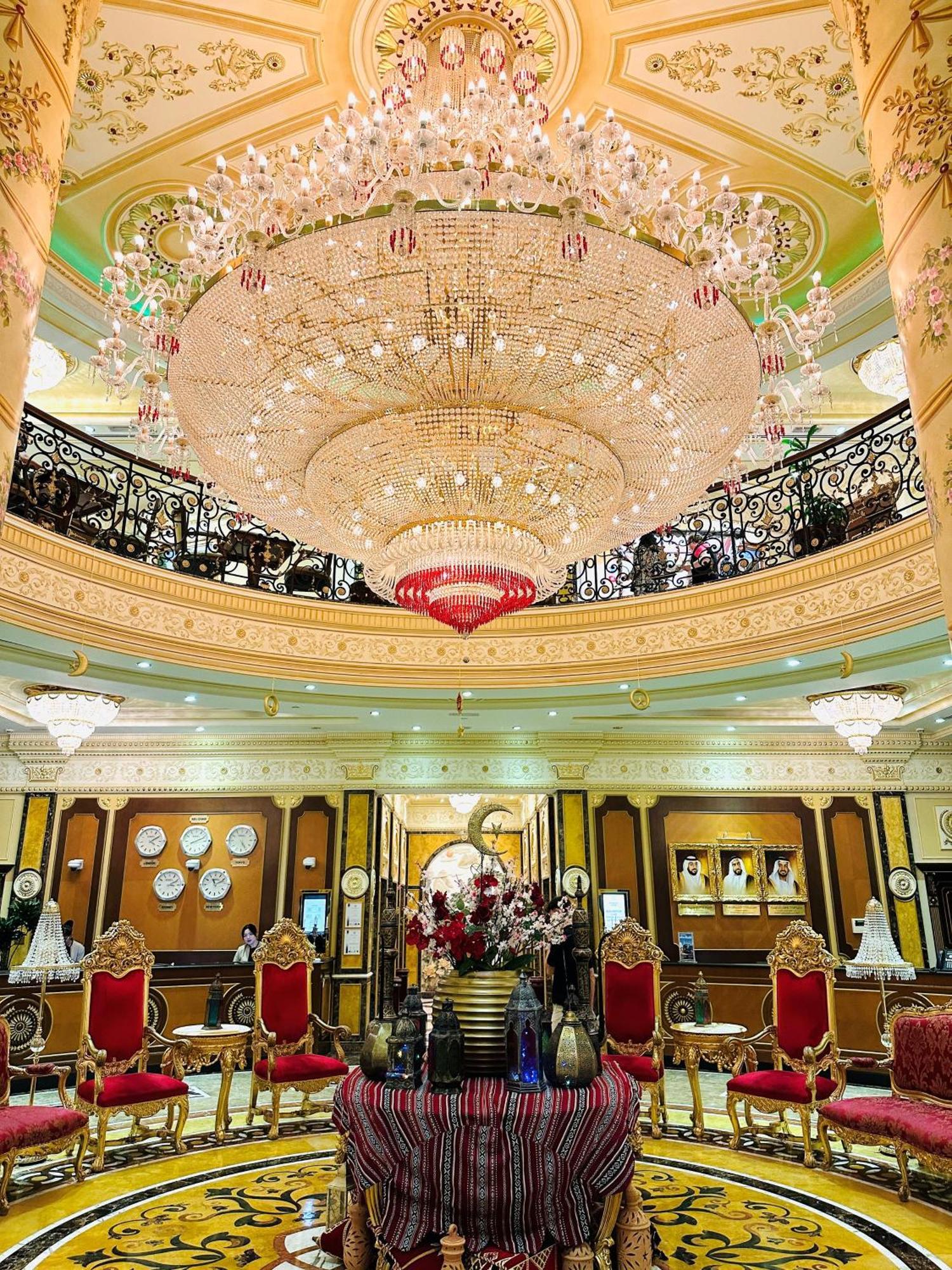 皇家玫瑰酒店 阿布扎比 外观 照片 Lobby